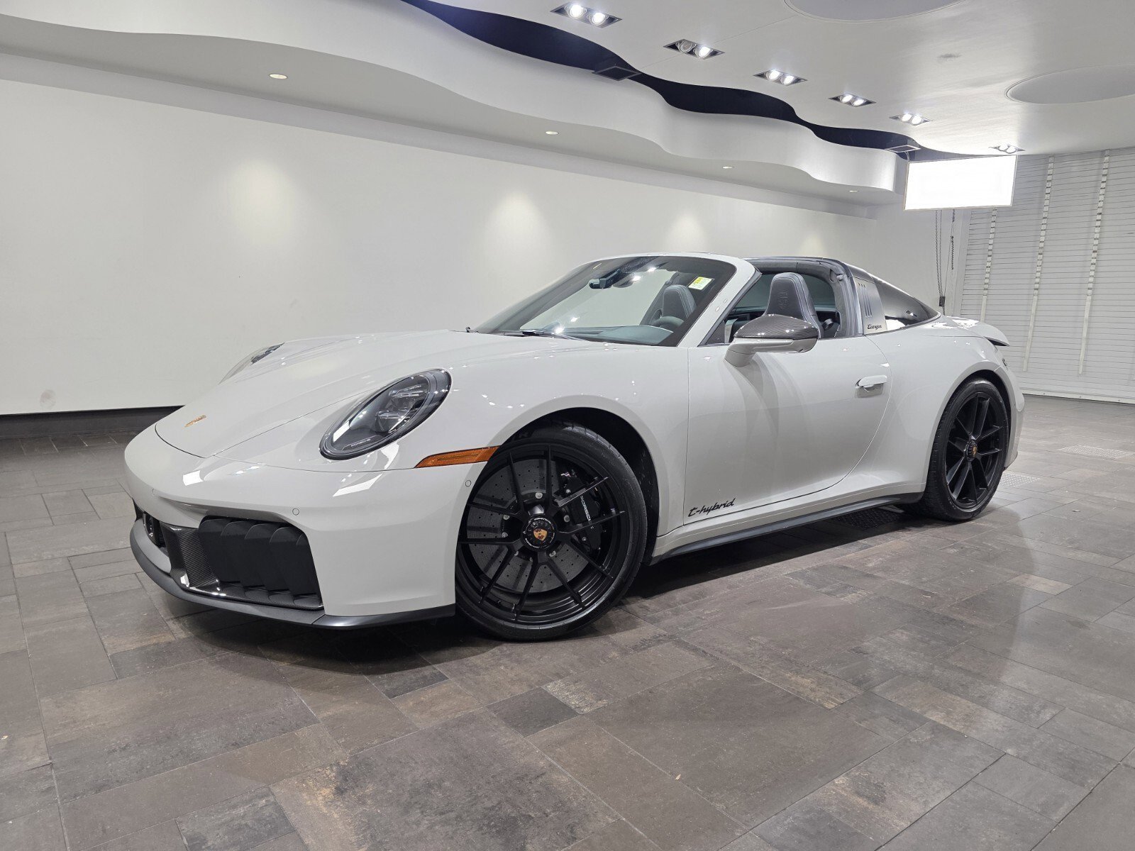 2026 Porsche 911 Targa 4 GTS's photo