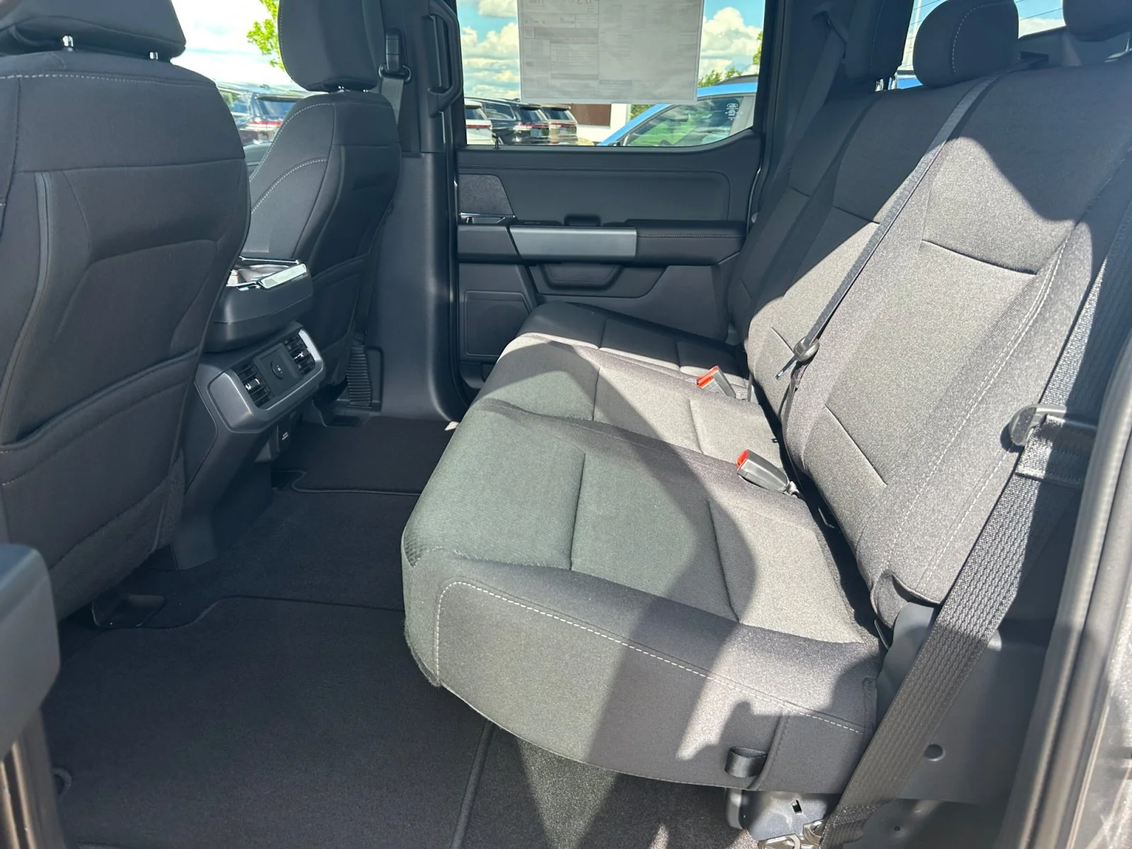 New 2026 Carbonized Grey Metallic Ford XLT image 18