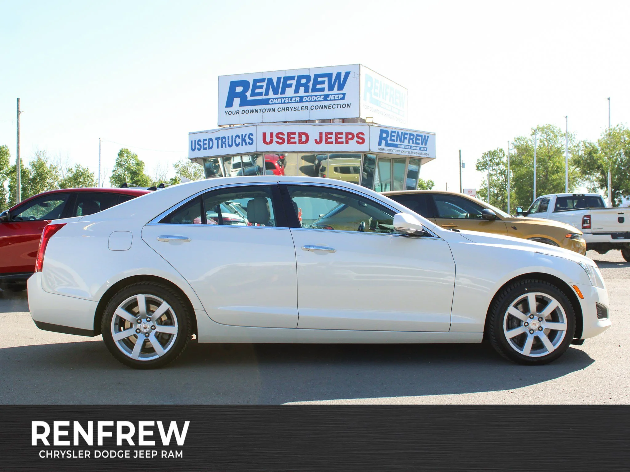 Used 2013 White Cadillac Luxury*No Accidents | Sunroof | BOSE | Heated Seats | Nav | Backup Camera | V6 | 321 HP image 1