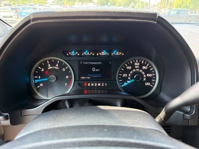 Used 2016 Oxford White Ford XLT image 27