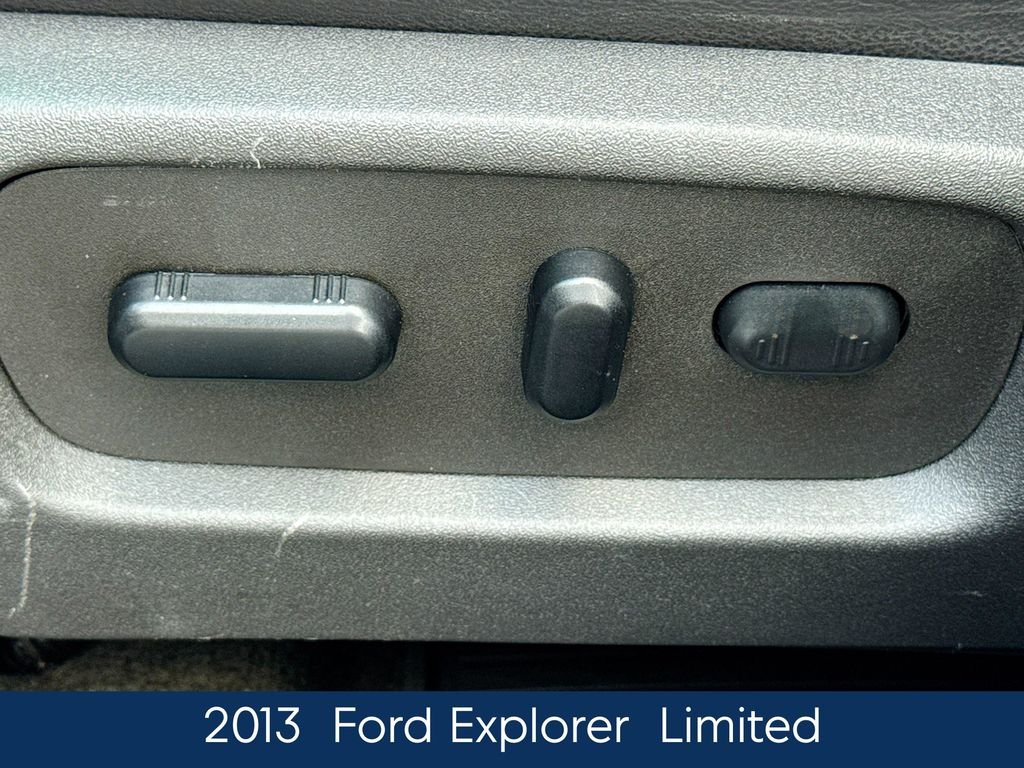 Used 2013 White Ford Limited image 20