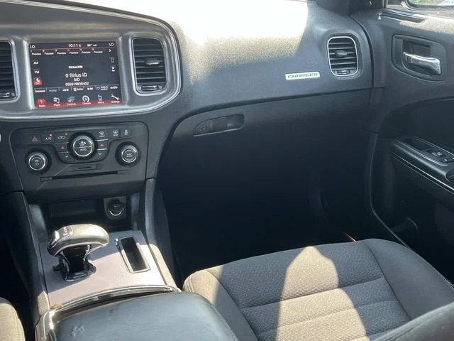 Used 2013 Silver Dodge SXT image 14