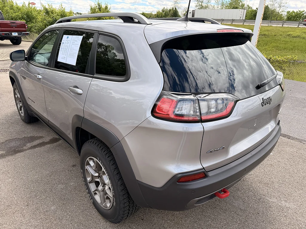 Used 2020 Granite Crystal Metallic Clear Coat Jeep Trailhawk Elite image 5