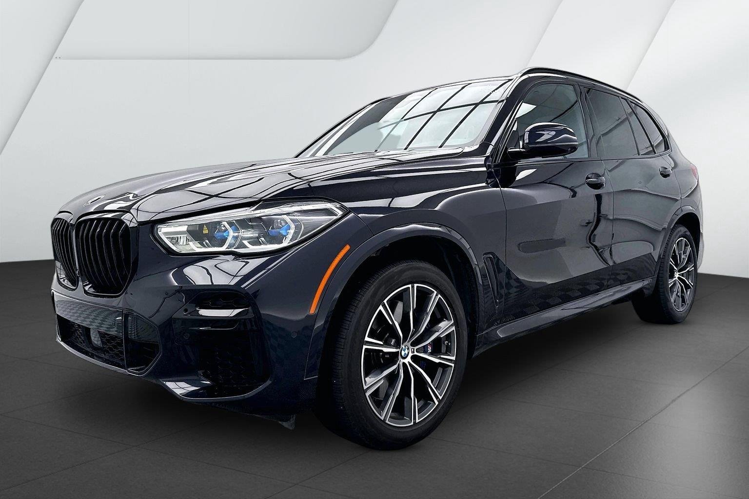 Certified Used 2023 Carbon Black Metallic BMW M50i image 3