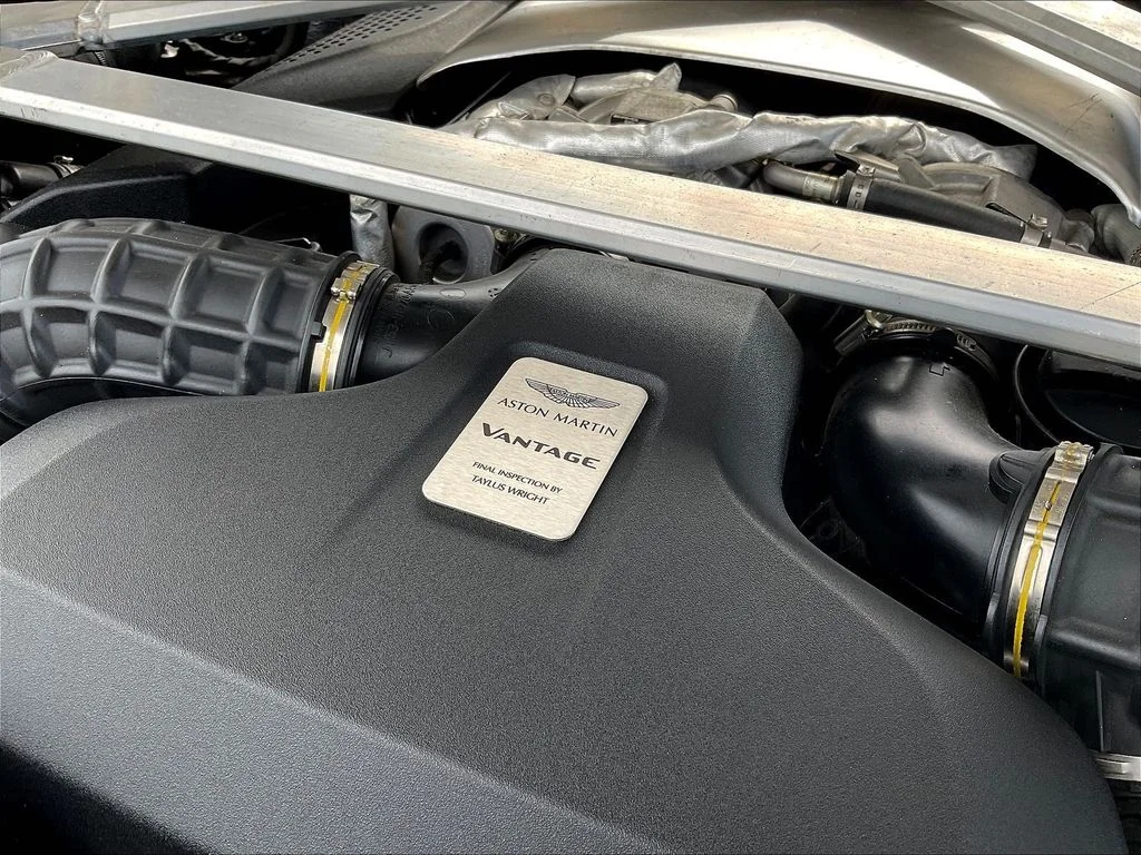 Used 2020  Aston Martin  image 28