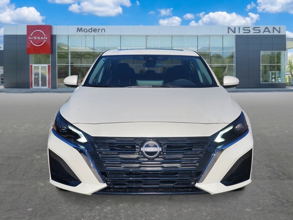New 2026 Pearl White TriCoat Nissan SV Special Edition image 8