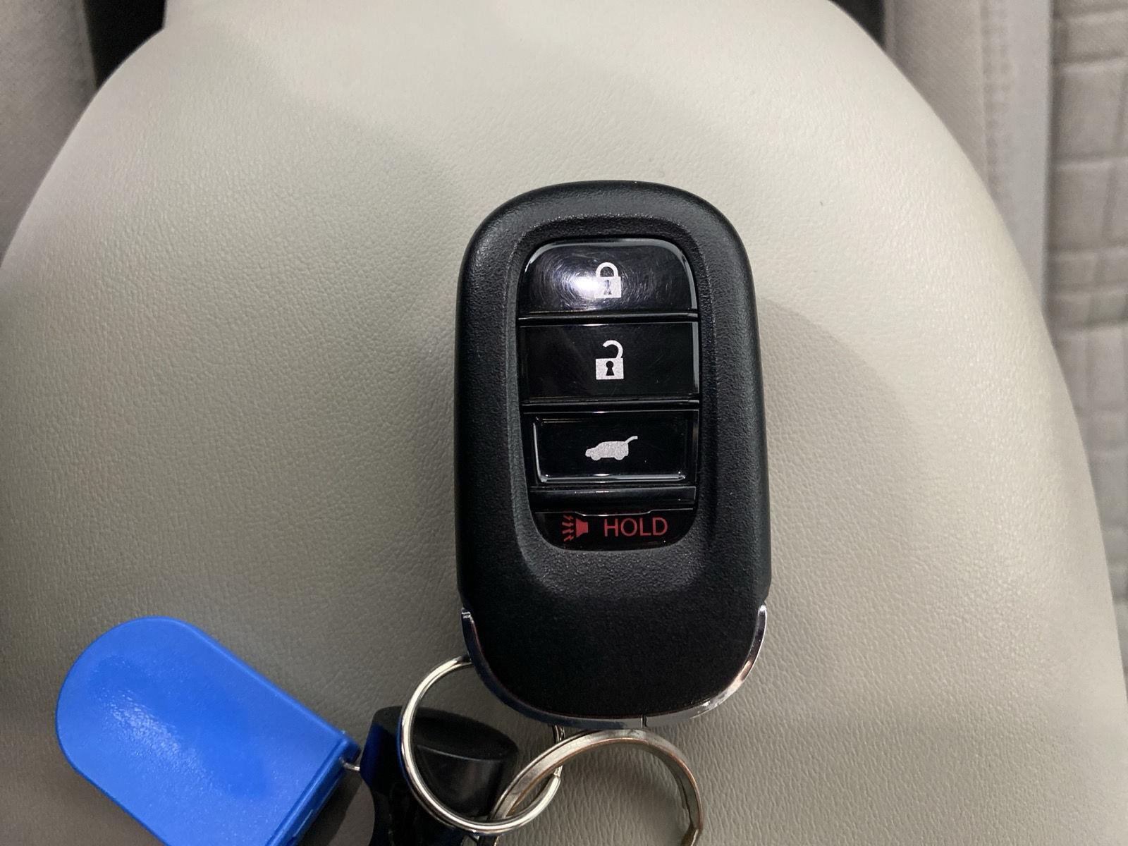 Certified Used 2024 Lunar Silver Metallic Honda LX image 17