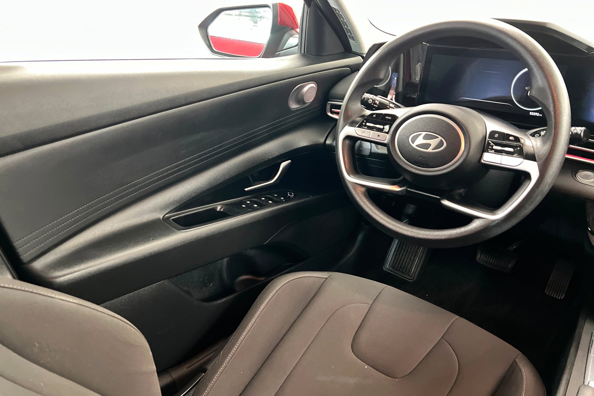 Used 2024 Ultimate Red Hyundai SEL image 12