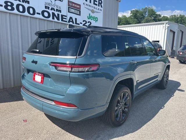 New 2026 Steel Blue Exterior Paint Jeep Limited Reserve image 4