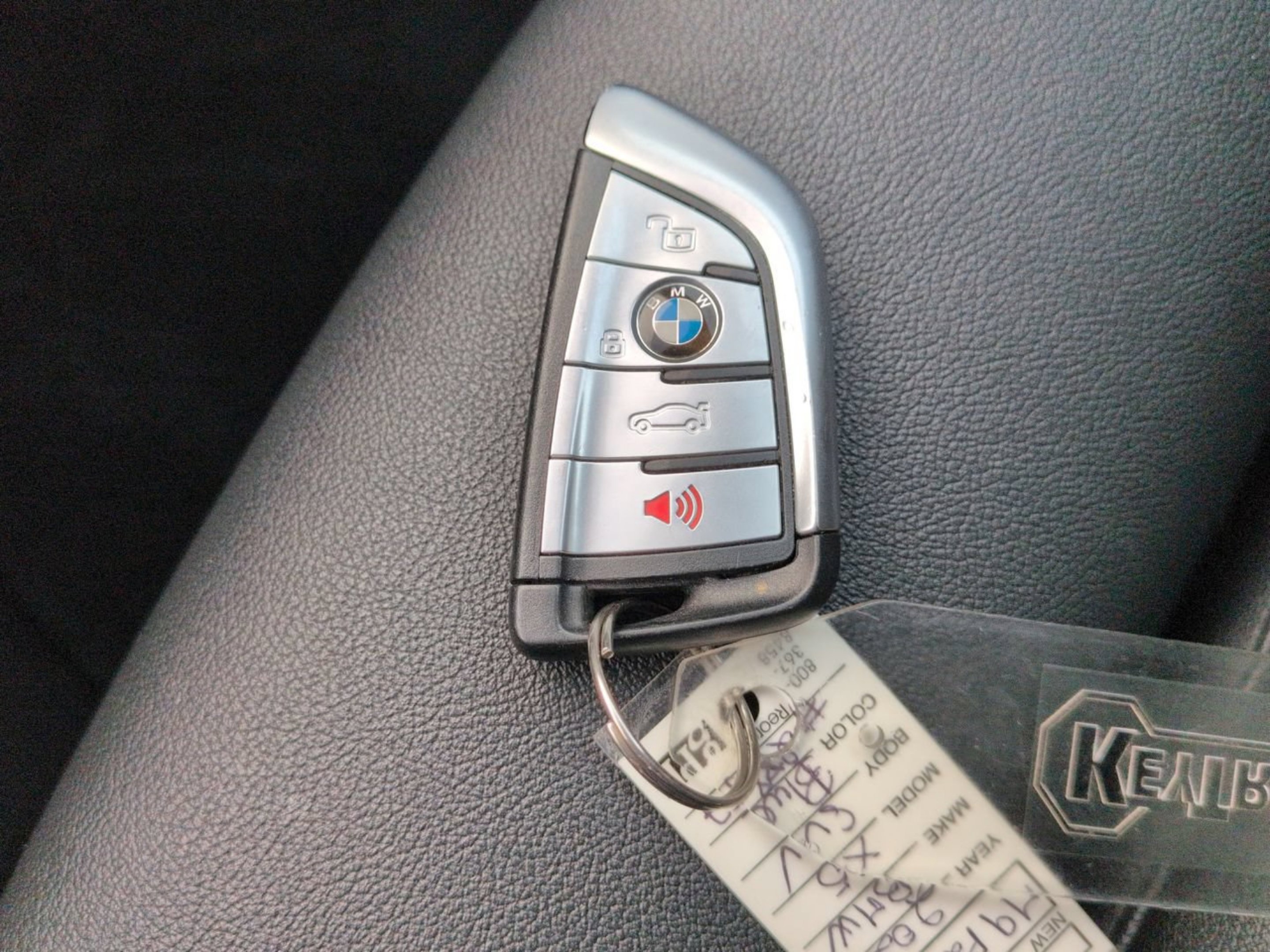 Used 2021 Phytonic Blue Metallic BMW sDrive40i image 30
