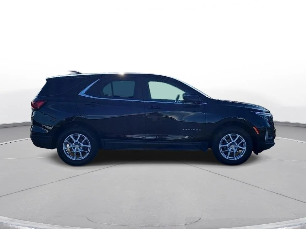 Used 2023 Mosaic Black Metallic Chevrolet LT image 5