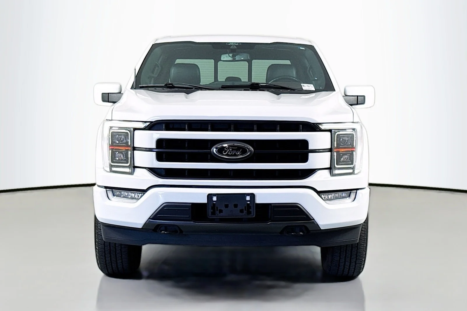 Used 2021 Oxford White Ford LARIAT 4X4 SUPERCREW image 3