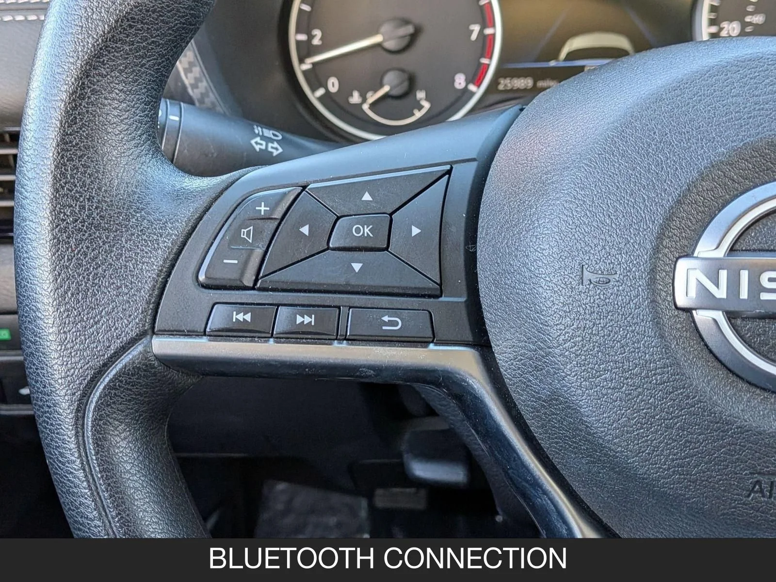 Used 2024 Electric Blue Metallic Nissan SV image 17