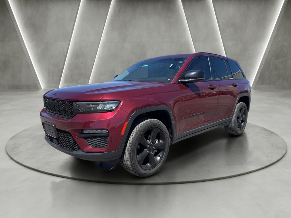 Used 2023 Red Jeep Limited image 3