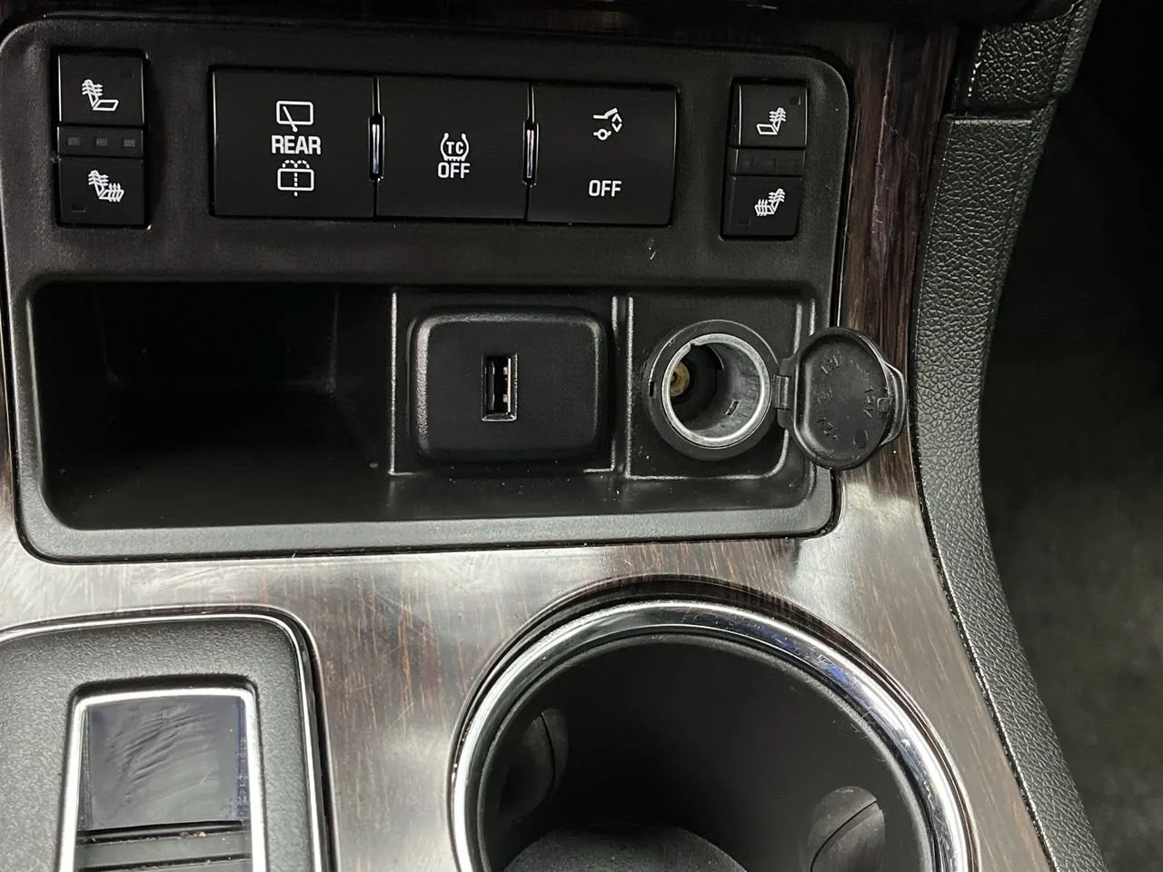 Used 2017 TUNGSTEN METALLIC Chevrolet LT image 23