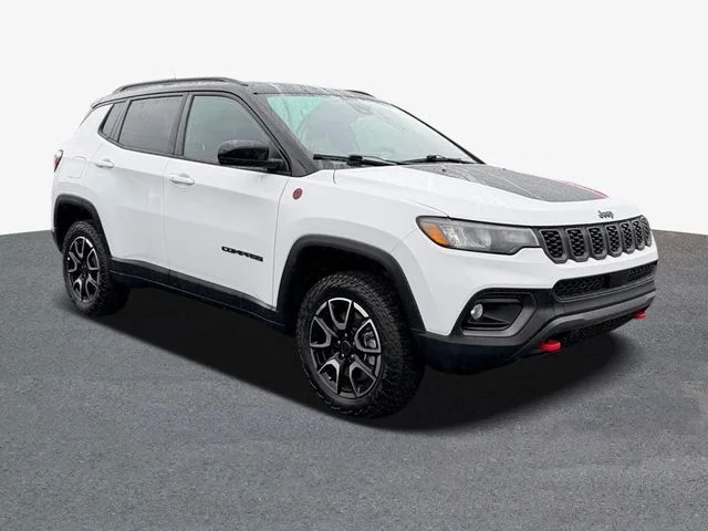 Used 2026 White Jeep Trailhawk image 4