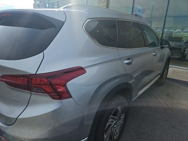 Used 2022 Silver Hyundai SEL image 3