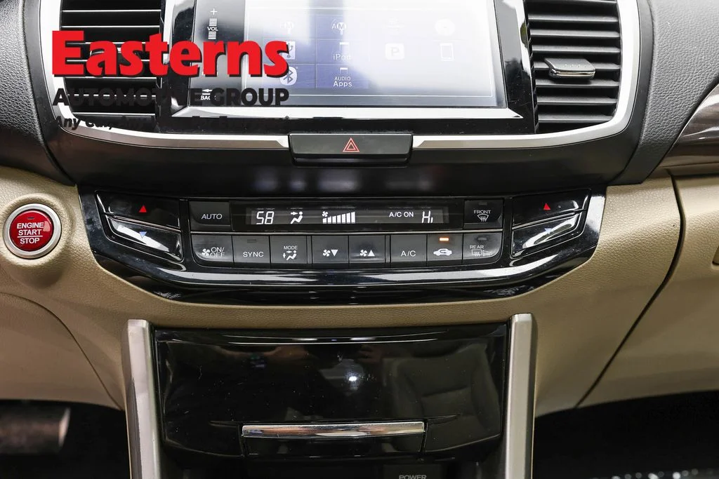 Used 2017 White Honda EX-L image 20