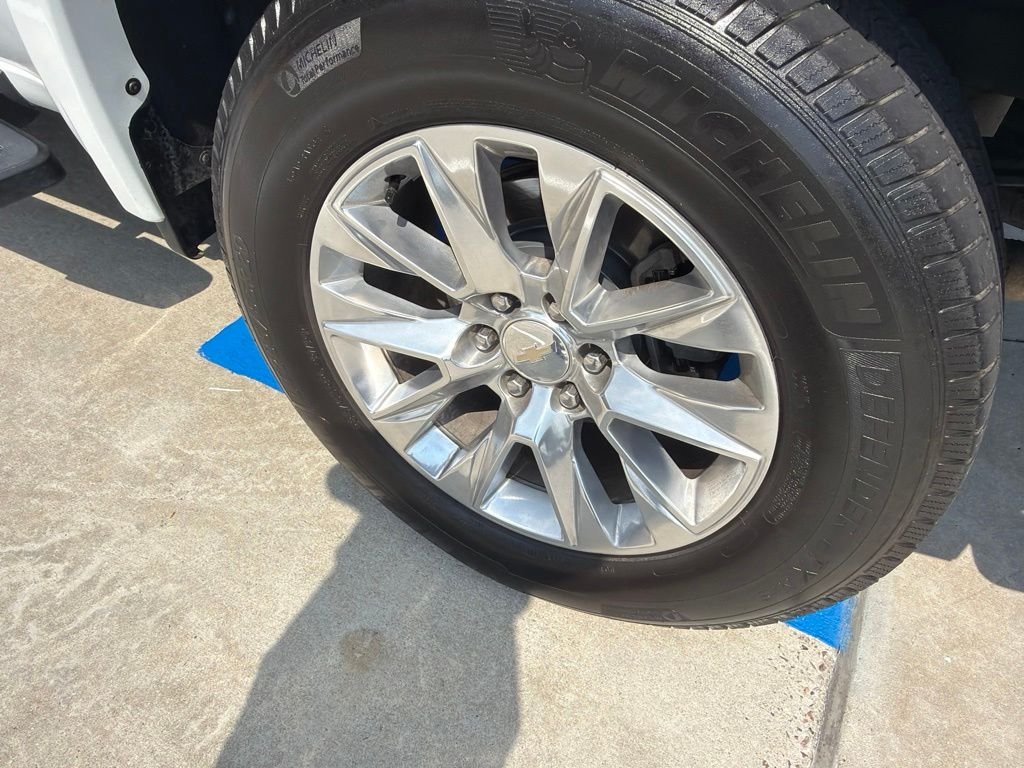Used 2023 White Chevrolet LTZ image 4