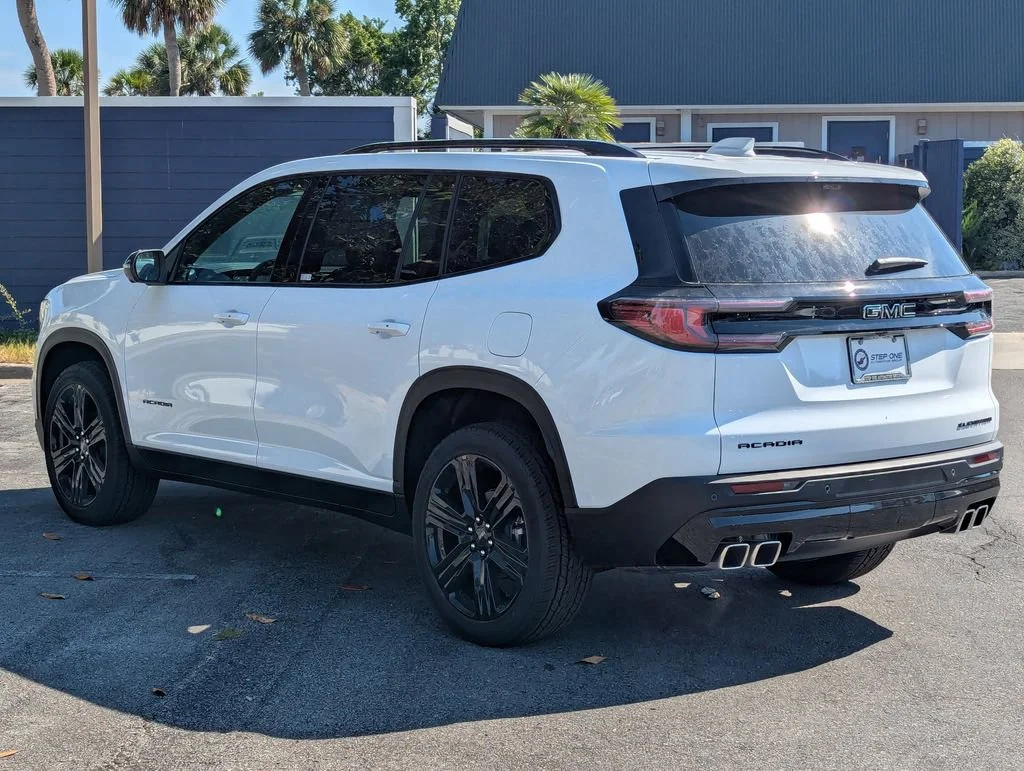 2026 GMC Acadia Elevation - Photo 6