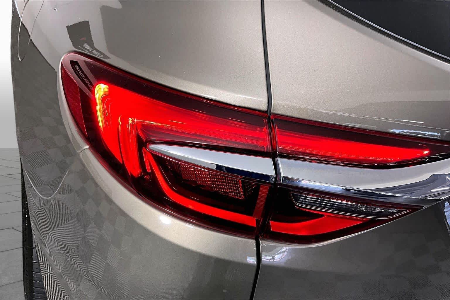 Certified Used 2020 CHAMPAGNE GOLD METALLIC Buick Avenir image 27