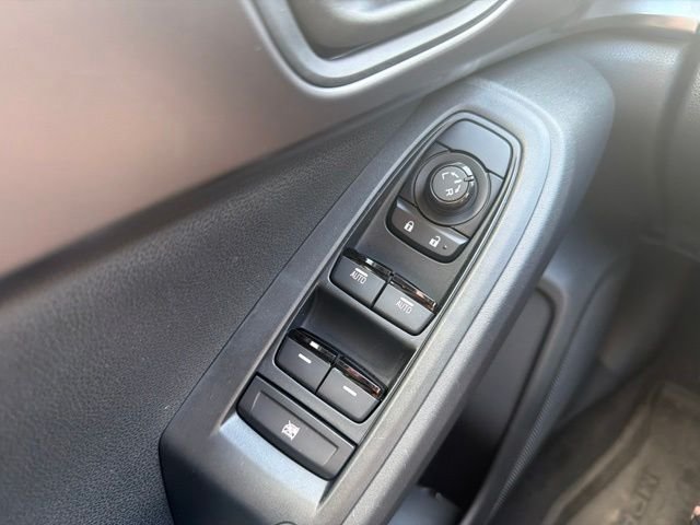Used 2025 Silver Subaru Base image 15
