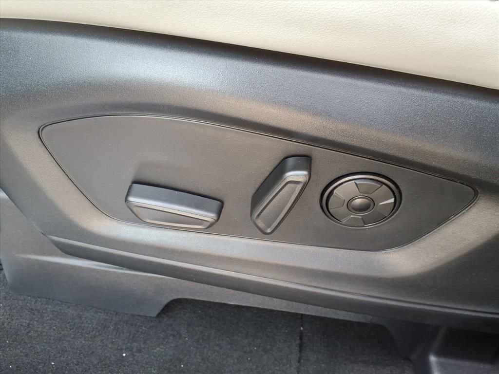 2026 Ford Explorer Platinum - Photo 17