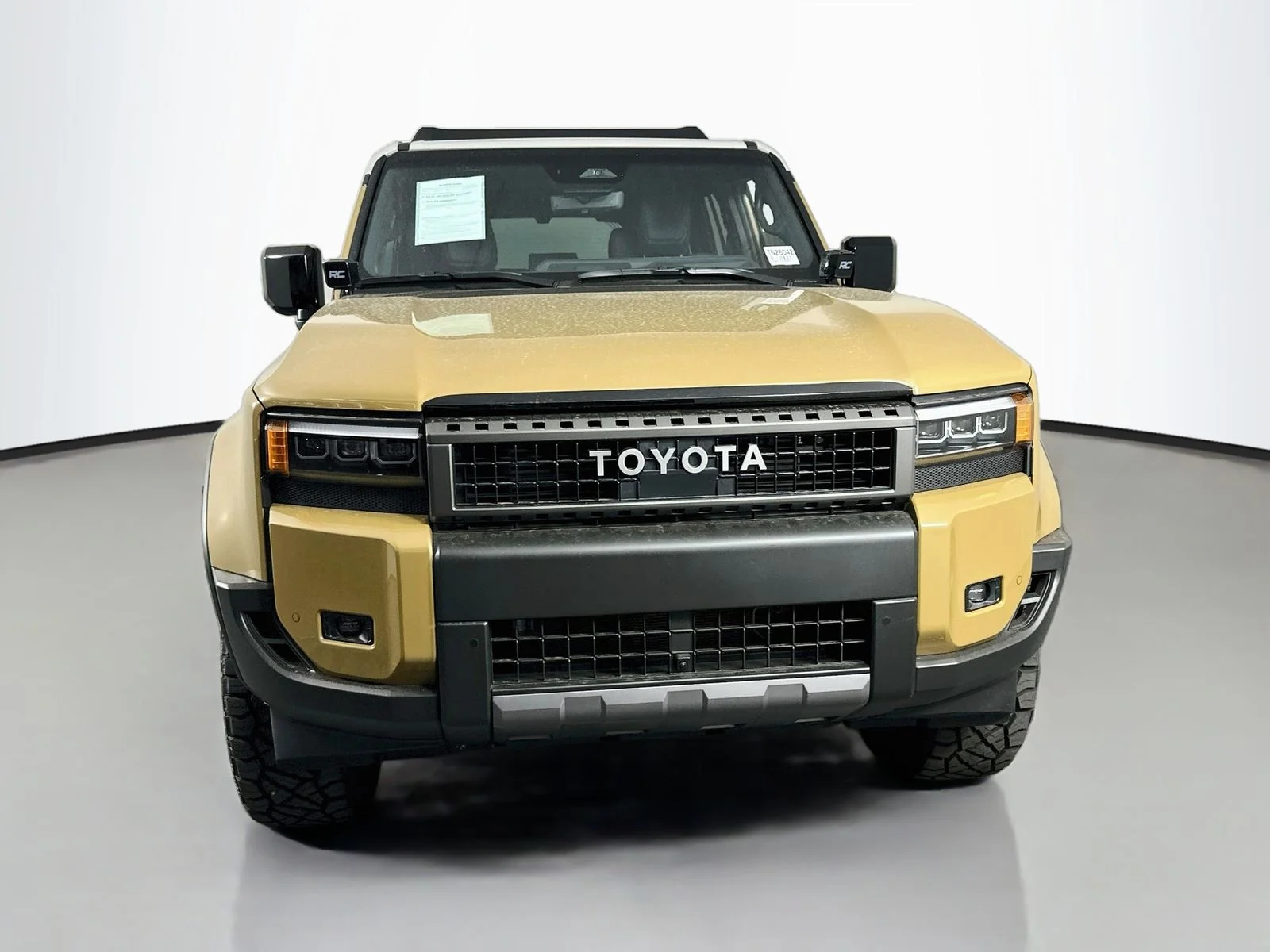 New 2026 Trail Dust/Grayscape <sup>1</sup> Toyota  image 2