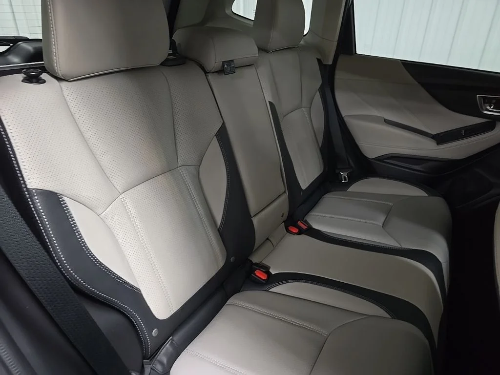 Used 2019 Jasper Green Metallic Subaru Limited image 17