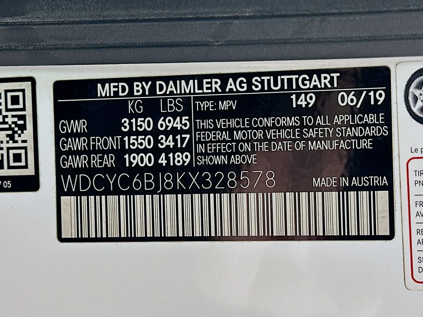 Used 2019 White Mercedes-Benz  image 48