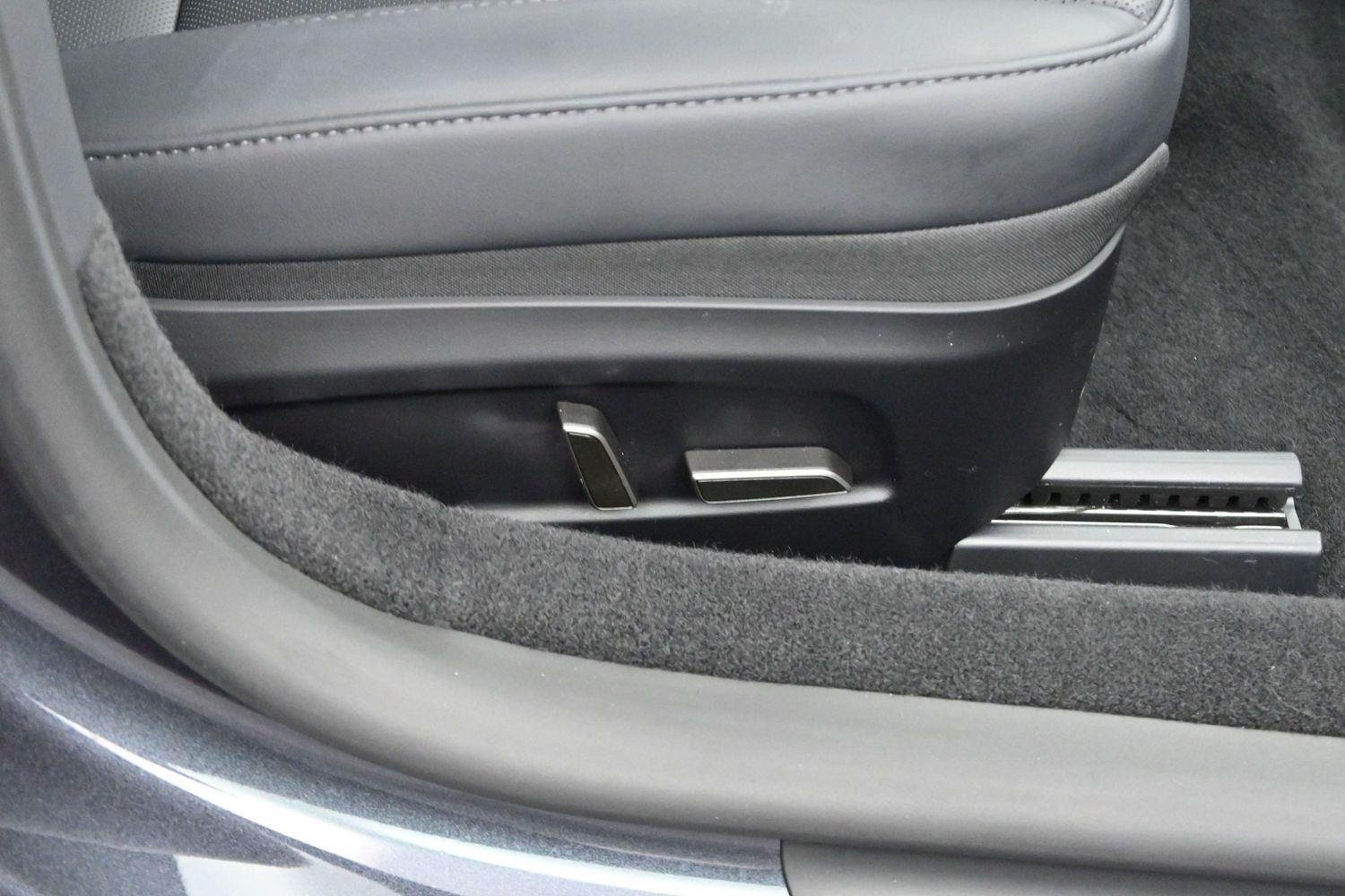 Used 2025 Black Tesla Long Range image 28