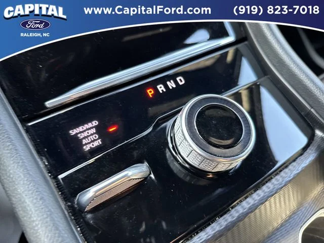 Used 2025 Gray Jeep Limited image 31