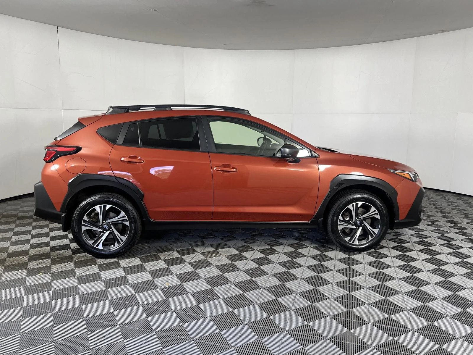 Used 2024 Sun Blaze Pearl Subaru Premium image 23