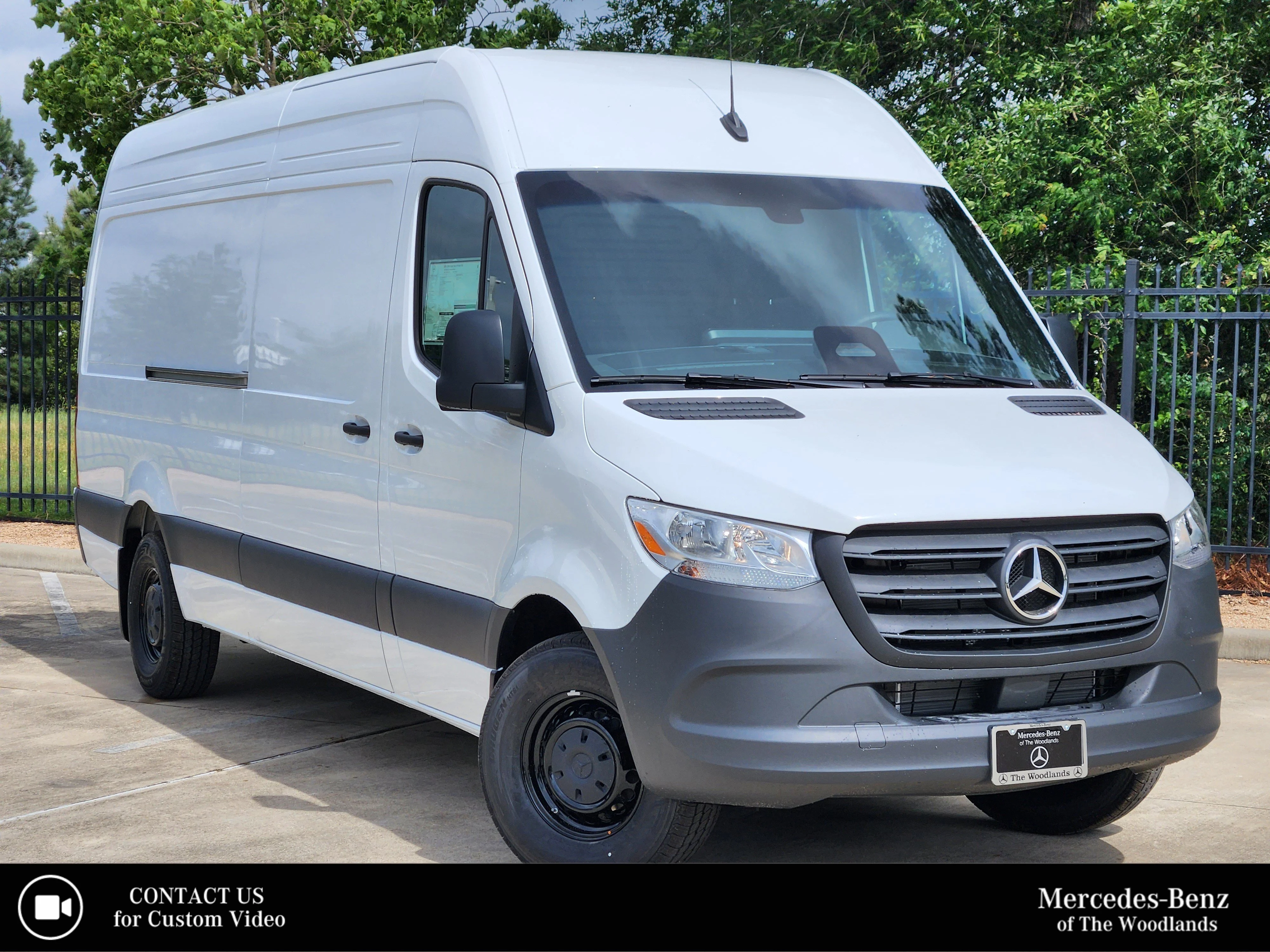 2026 Mercedes-Benz Sprinter 2500 170 WB High Roof's photo