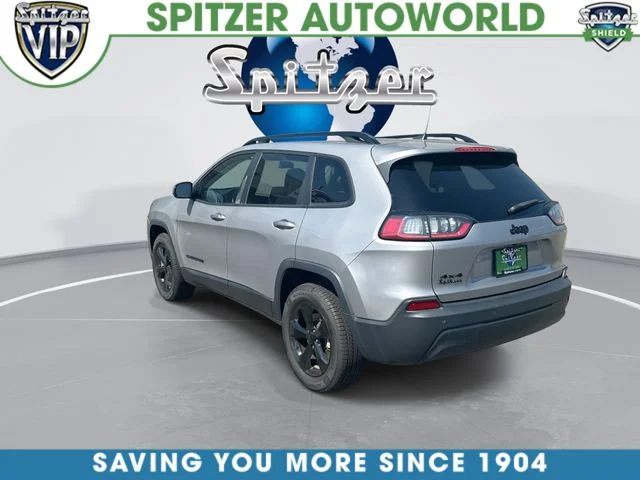 Used 2020 Silver Jeep Latitude Plus image 7