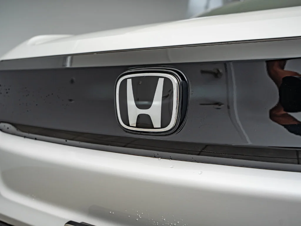 Used 2024 Snowfall Pearl Honda EX image 12