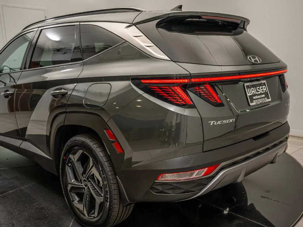 Used 2024 Amazon Gray Hyundai Limited image 18