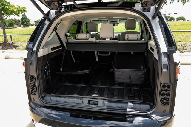 Used 2025 White Land Rover Dynamic SE image 68