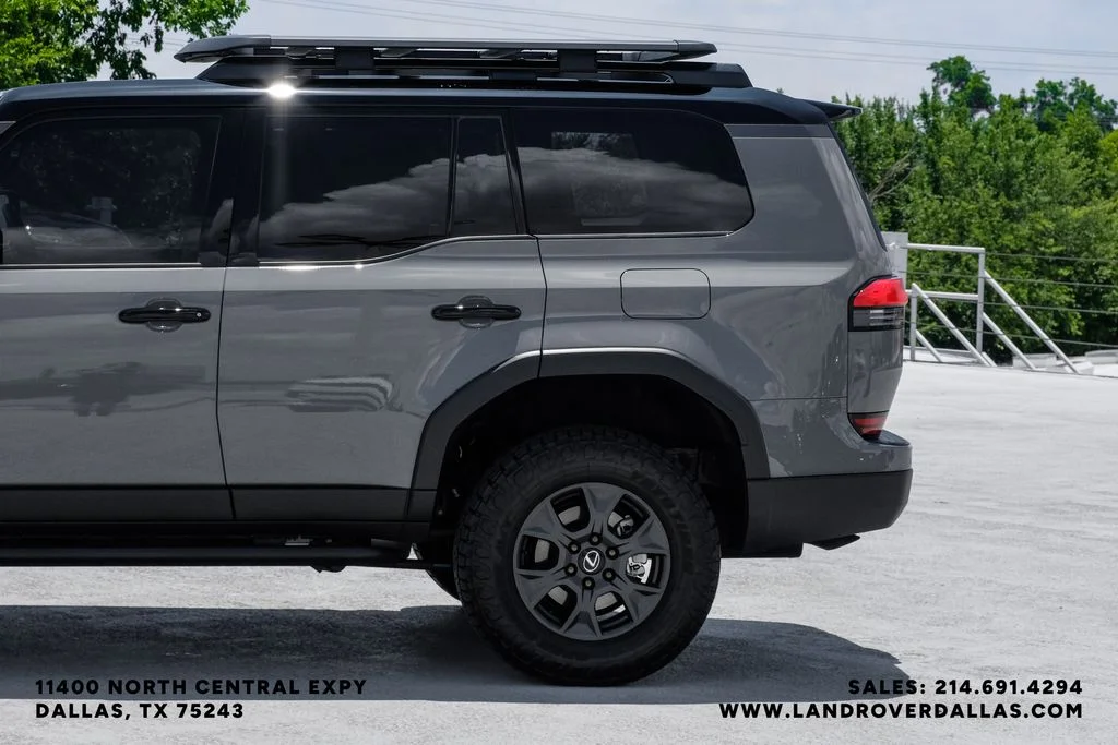 Used 2026 Incognito/Black Roof Lexus 550 Overtrail+ image 11