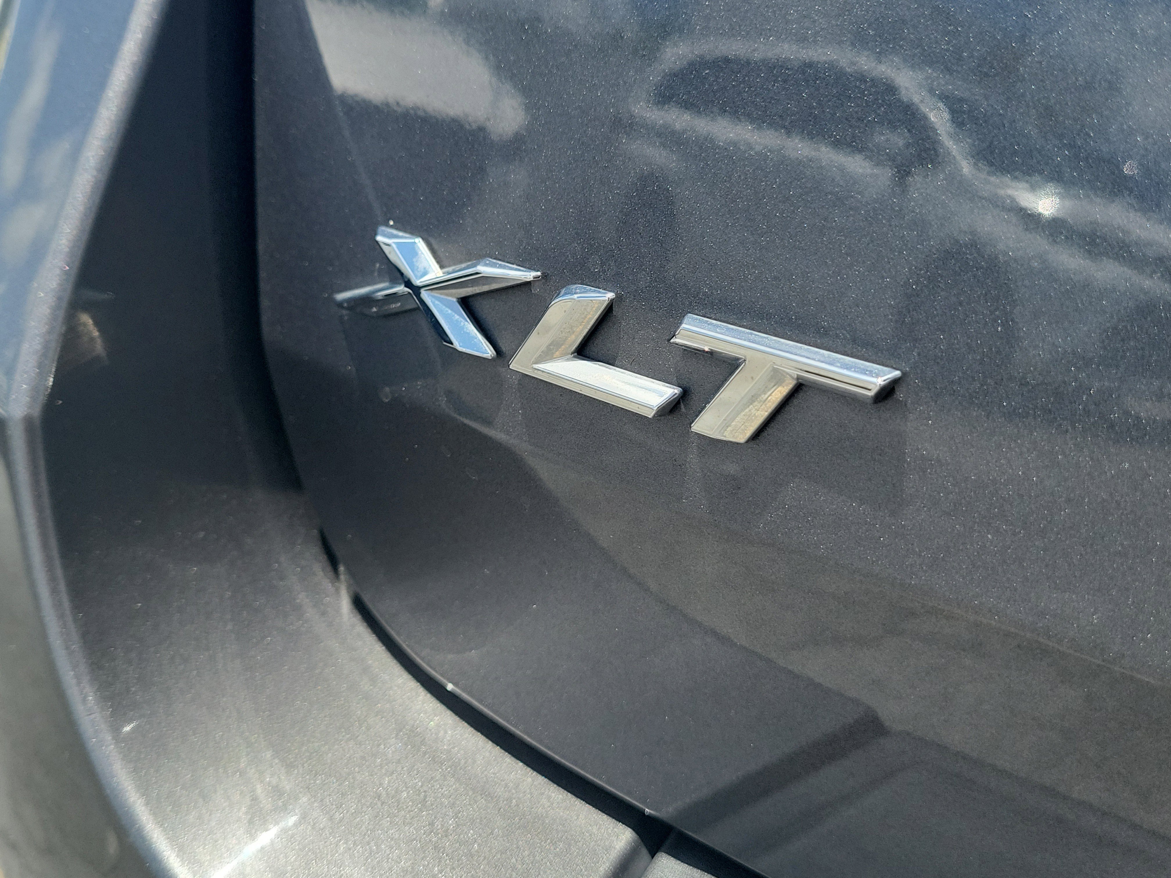Used 2021 Gray Metallic Ford XLT image 8