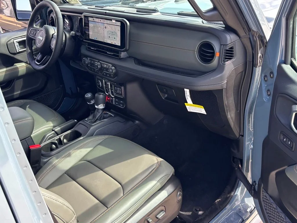 New 2026 Gray Jeep Mojave X image 24
