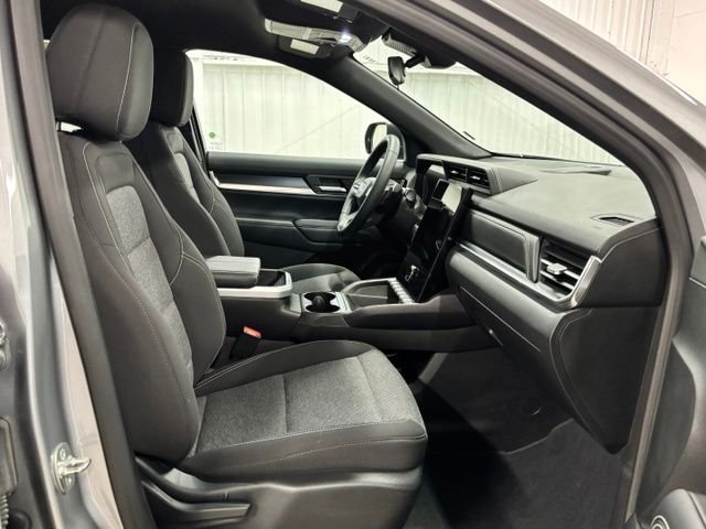 Used 2026 Silver GMC Elevation image 21
