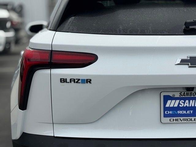 2026 Chevrolet Blazer EV LT - Photo 7