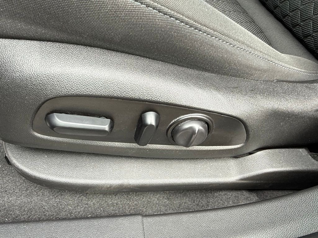 Used 2021 Gray Chevrolet LT image 25