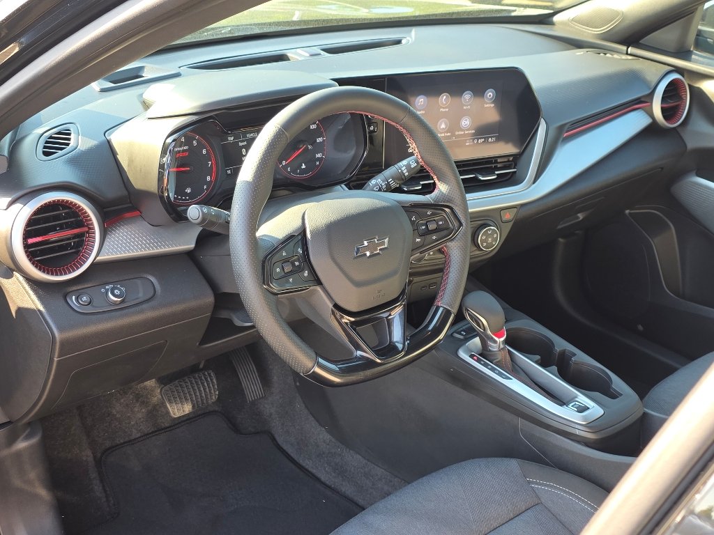 Used 2025 Mosaic Black Metallic Chevrolet 1RS image 30