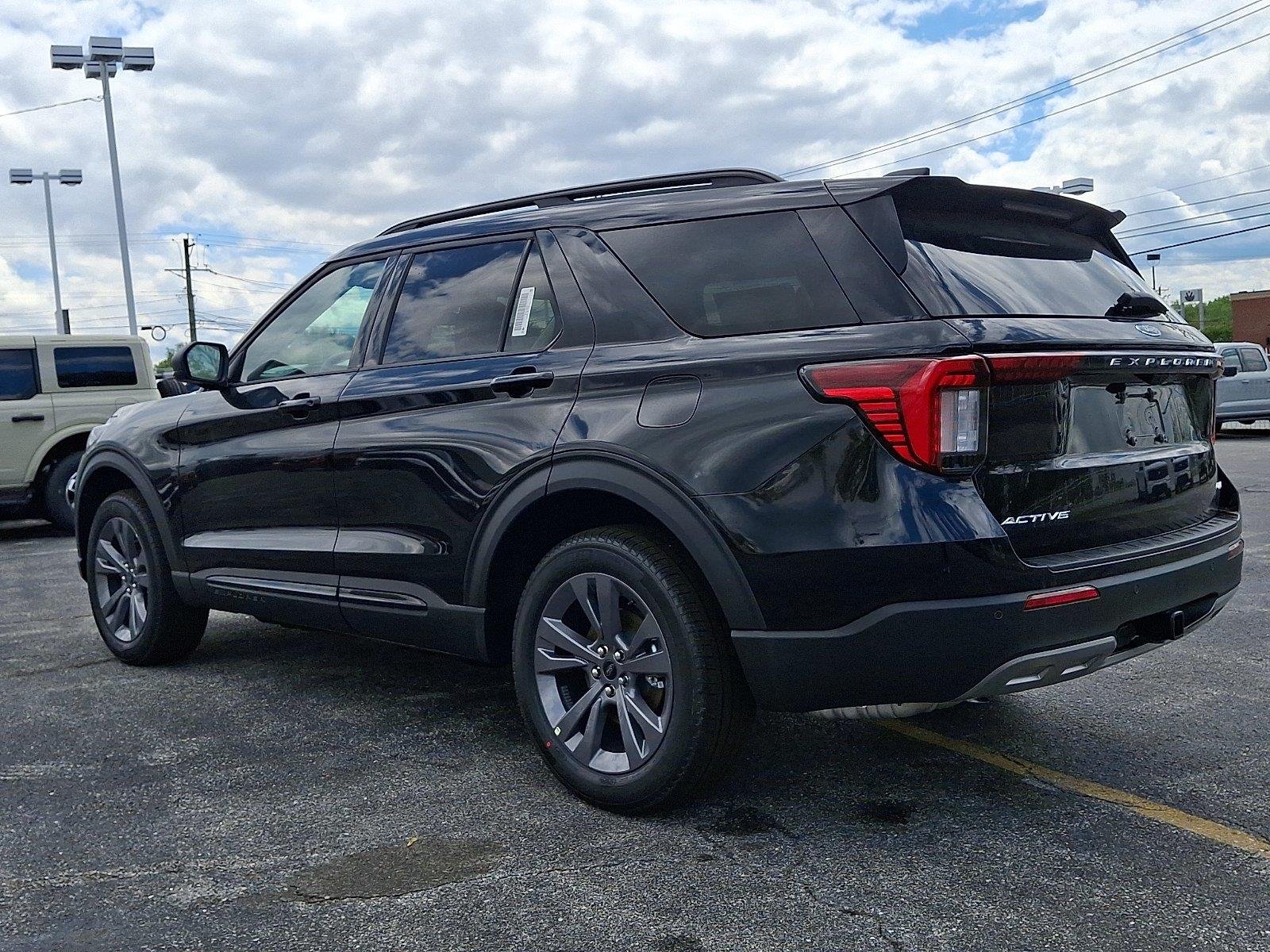 New 2026 Agate Black Metallic Ford Active image 3