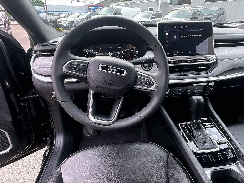 Used 2024 Black Jeep Latitude image 17