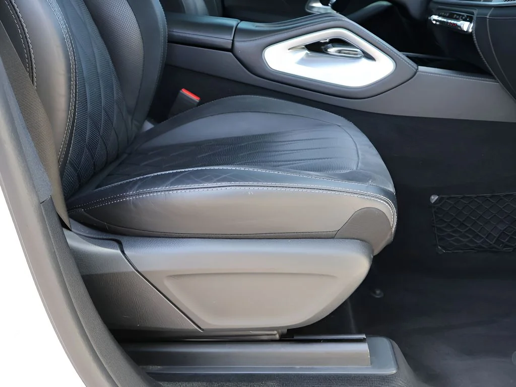 Used 2021 designo Diamond White Metallic Mercedes-Benz GLE 53 AMG® image 13