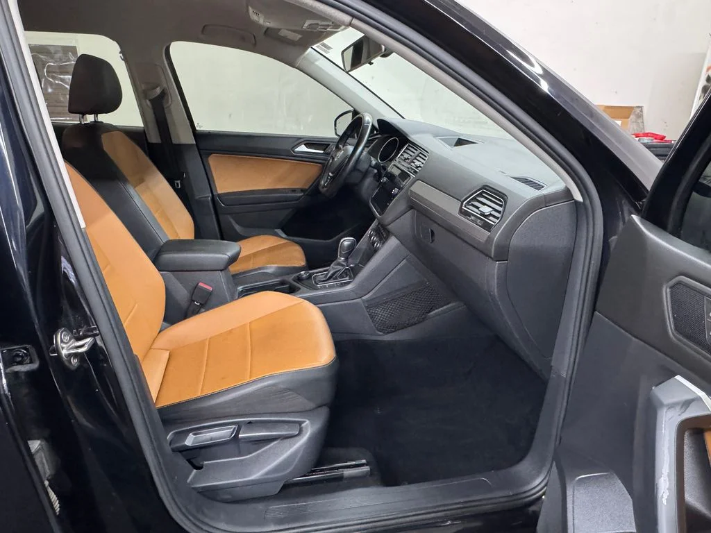 Used 2019 Black Volkswagen 2.0T SE image 21