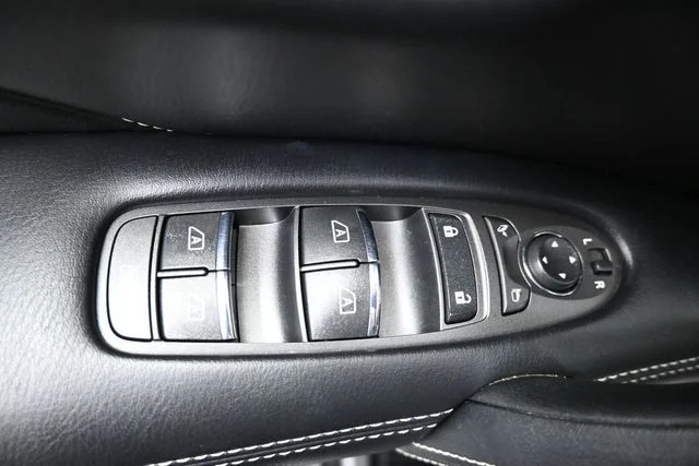 Used 2023 Gray INFINITI Premium Select image 14